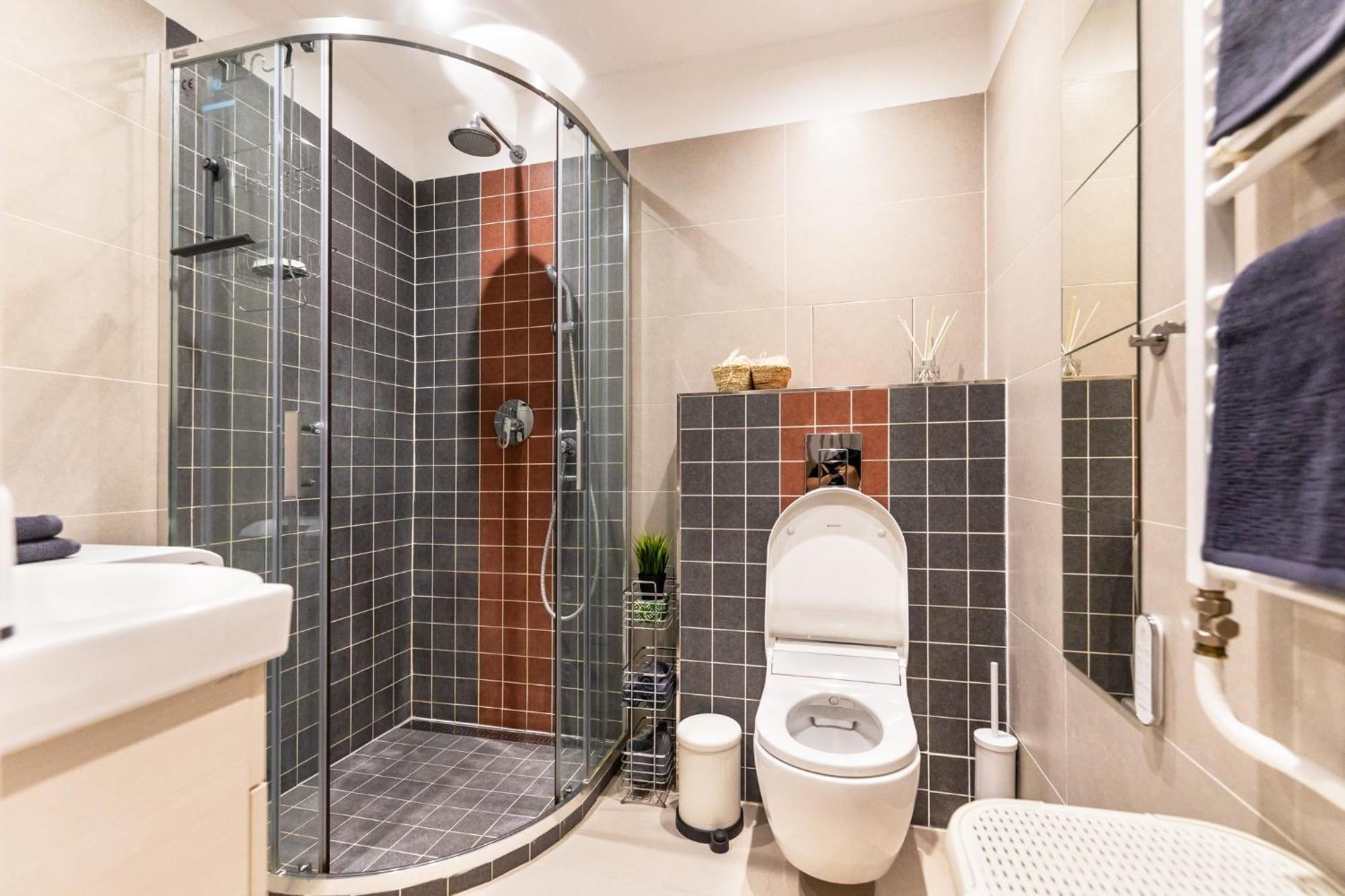Quiet Apartment In New City Center, Nivy Bratislava Dış mekan fotoğraf